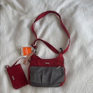 Baggallini Cross Over Crossbody
